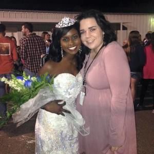 Meet your Posher, Alexis