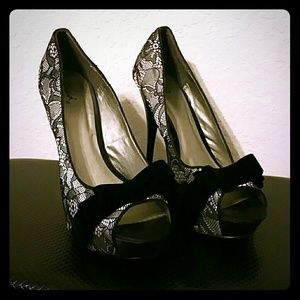 ****SOLD**** Screaming Sexy! !!!