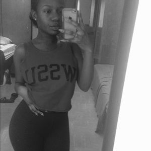 Meet your Posher, Lakisha