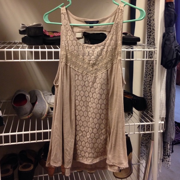 Tan American eagle lace tank top