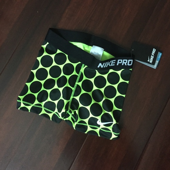 Nike Pants - NWT Nike Pro Dri Fit Shorts