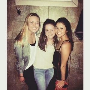 Meet your Posher, Whitney