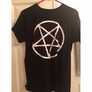 Nikki Lipstick Give Em Hell / Pentagram