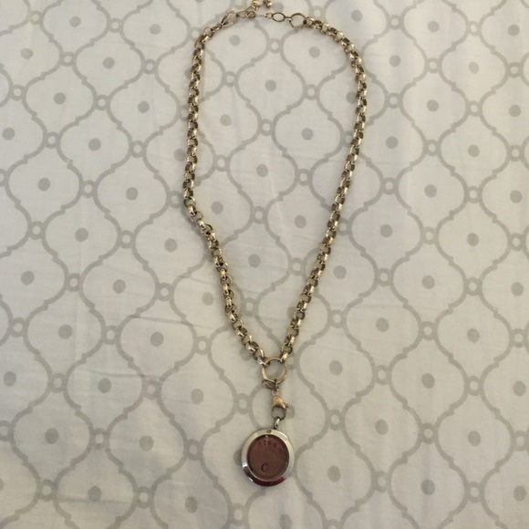 Origami owl chain with locket + dream plate