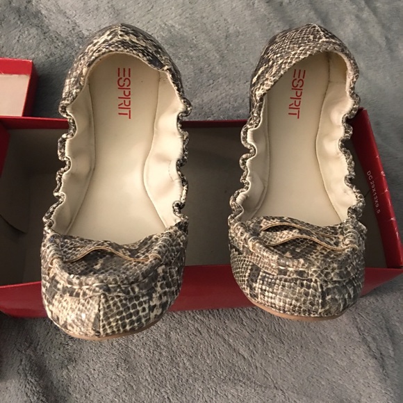 Esprit loafers