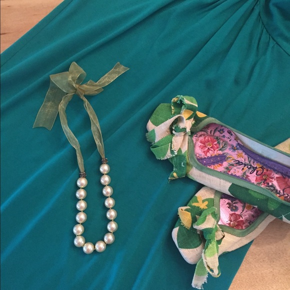Dress - Picture 4 of 4