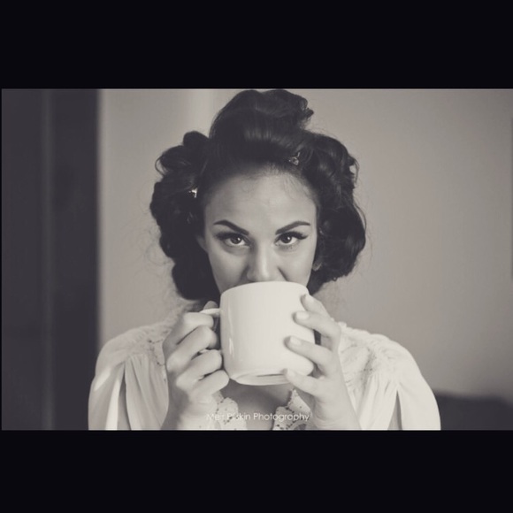 Meet your Posher, Hannah - Picture 2 of 4