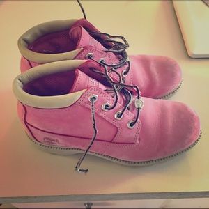 Throwback! Vintage perfect condition! Pink Tims!