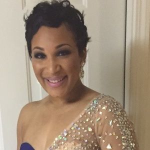 Meet your Posher, Monique