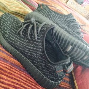 Yeezy boost 350 pirate black