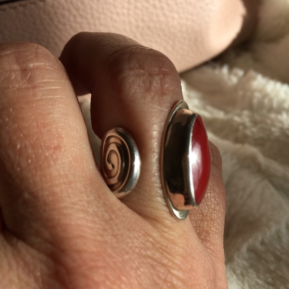 Silver open band with natural stone - Picture 2 of 3