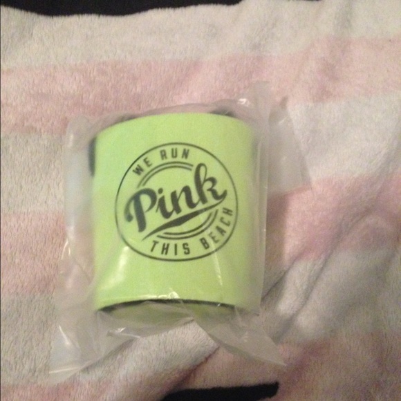 brand new vs pink loozie