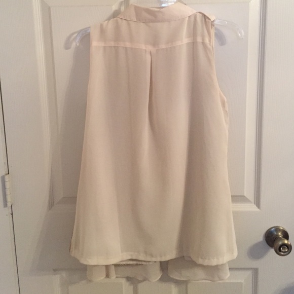 Collared button down - Picture 3 of 3