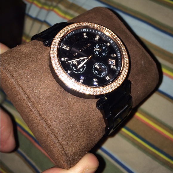 Authentic Michael Kors watch - Picture 3 of 4
