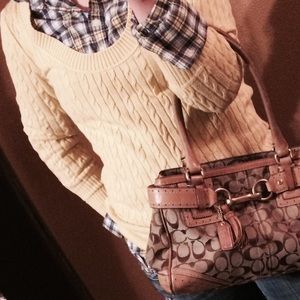 Coach Hampton Signature