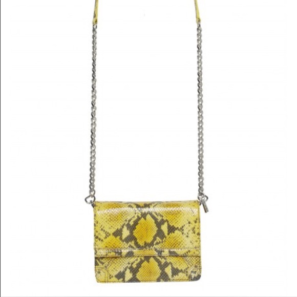 Alice Olivia Clutch