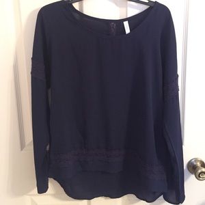 Long sleeve navy blue top