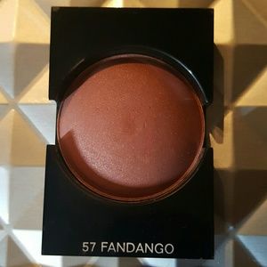 CHANEL Vintage Blush: Fandango