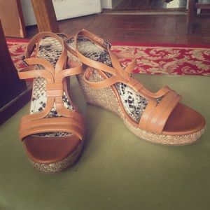 Gianni Bini wedges