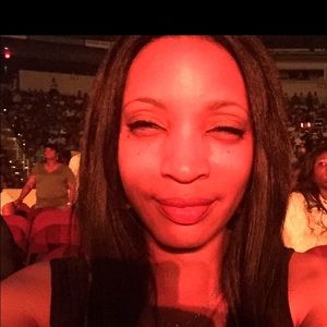 Meet your Posher, Lolita