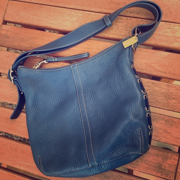🎉🎈Coach Purse🎉🎈Drop the price! Open to offers!