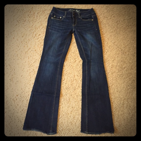 Dark wash American Eagle Jeans