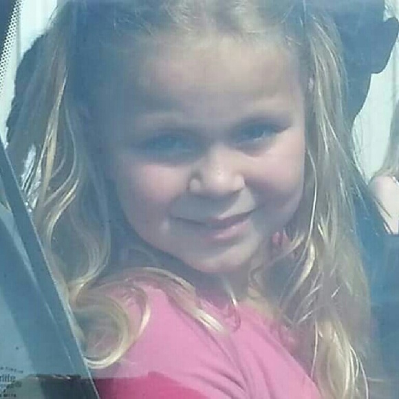 Meet your Posher, Bobbie jo - Picture 2 of 3