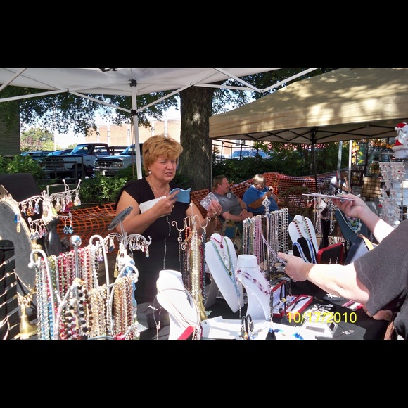 Meet your Posher, Elena - Picture 4 of 4