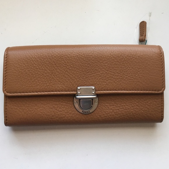 Brand New Brown Fossil Wallet NWOT