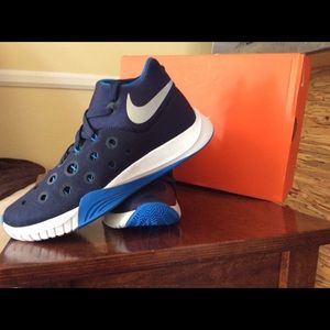 Nike tenis shoes Mens size 7