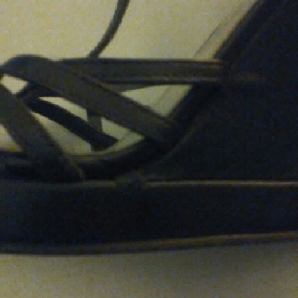 BCBG WEDGES - Picture 4 of 4