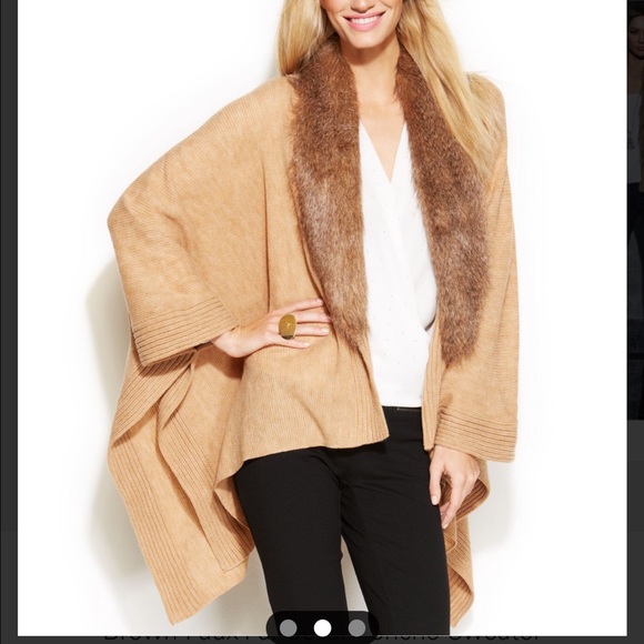 Incredibly Beautiful Poncho - Picture 4 of 4