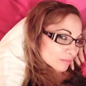 Meet your Posher, Claudia