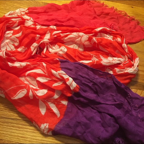 Express Spring Scarf - Picture 2 of 3