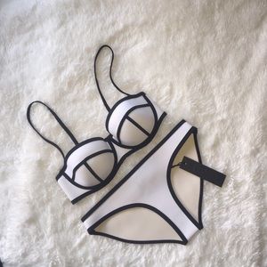 Triangl Bikini