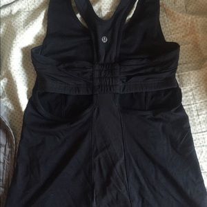 Lululemon mesh tank size 6