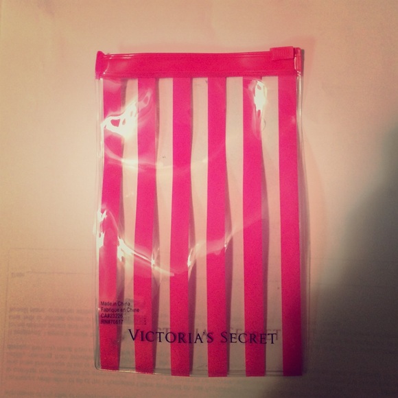 A Victoria's Secret iPhone 5 waterproof case