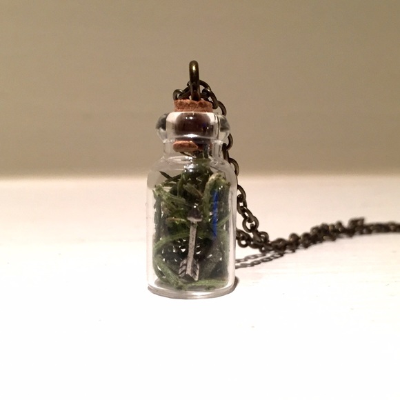 Hidden Arrow Jar Necklace