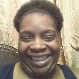 Meet your Posher, Suzanne