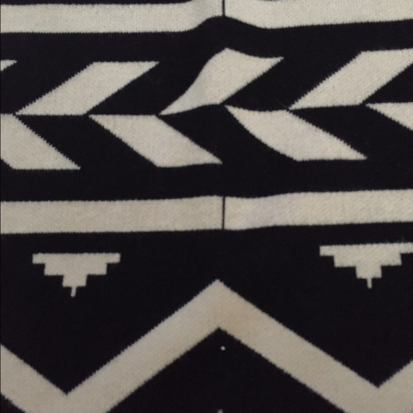 NWOT 3/4 length sleeve sweater dress - Picture 2 of 4