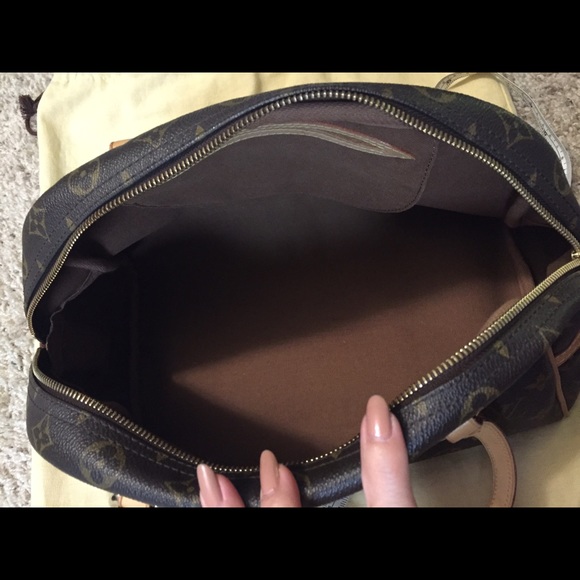 SOLD - Picture 3 of 4