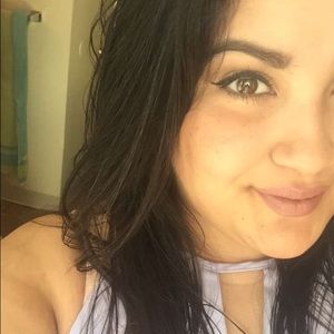 Meet your Posher, Angelica