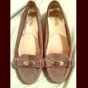 Suede MK loafers!