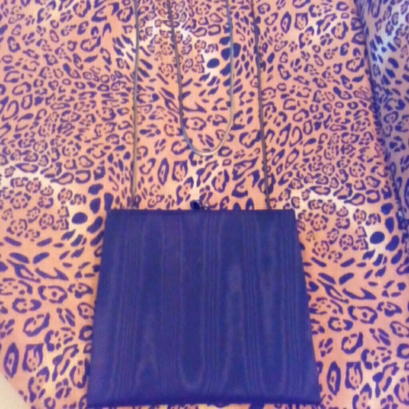 Mid size black shoulder bag