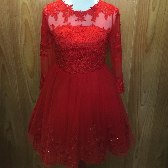 Beautiful Red Special Occasion Dress - Picture 1 of 4