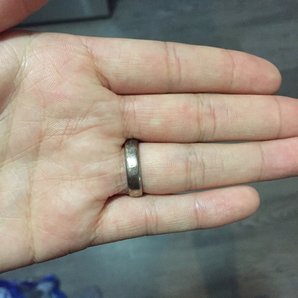 Used silver ring - Picture 3 of 3