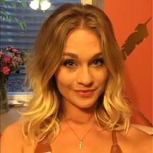 Meet your Posher, Alli