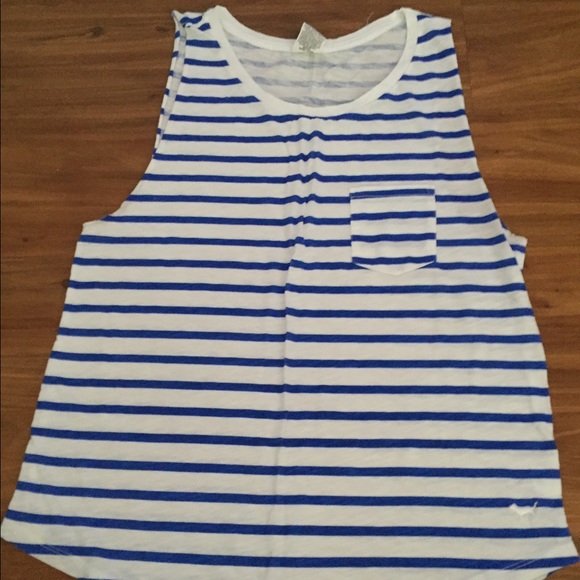 Stripped muscle tee