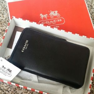 Coach Signature Universal Case