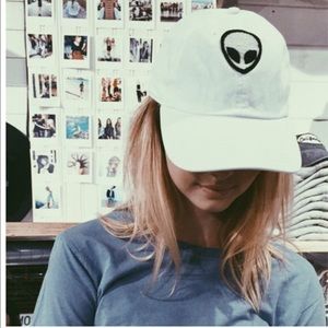 Brandy Melville white alien patch hat
